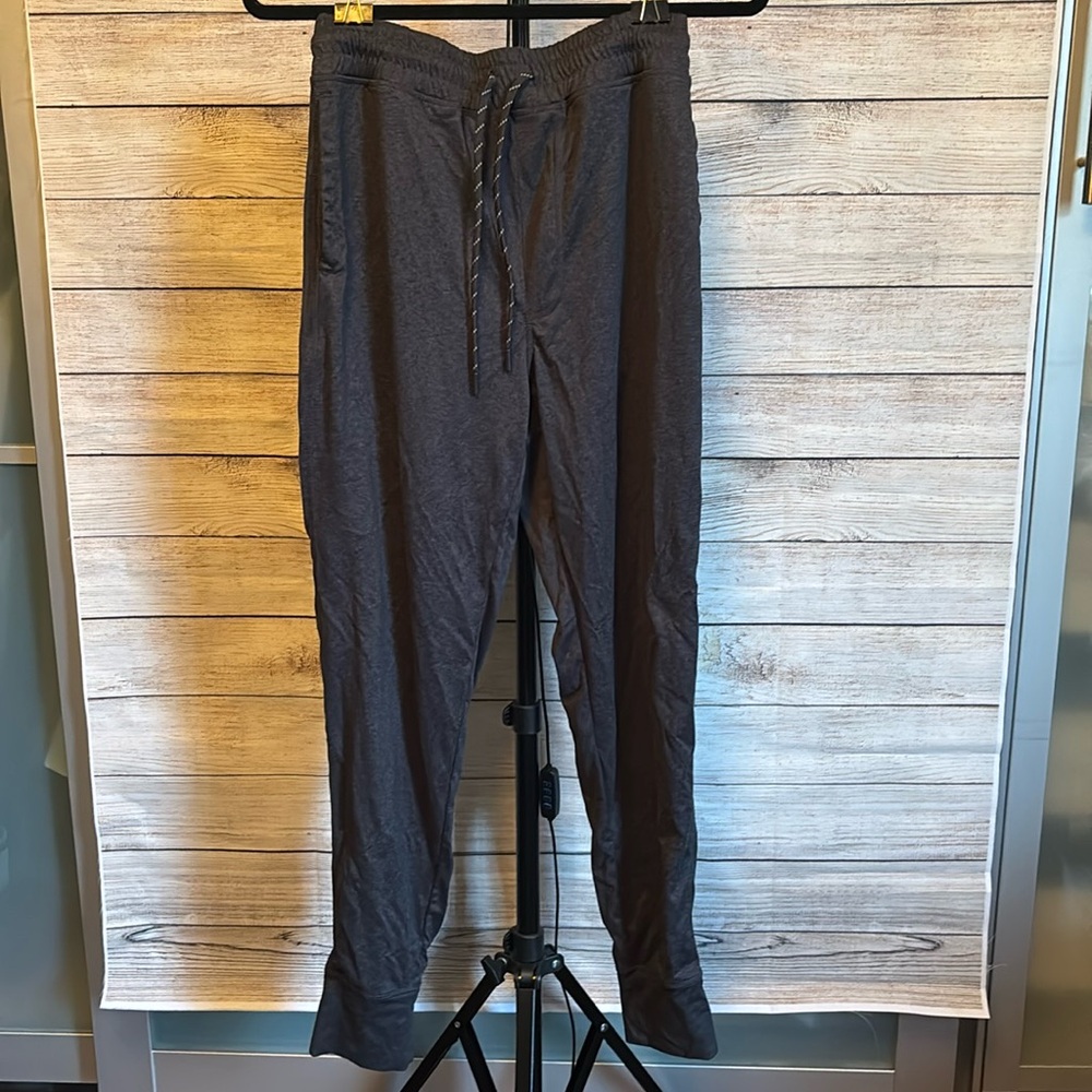 Small Men’s grey Lole joggers